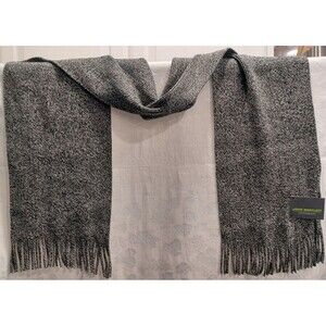 JOHN BARTLETT STATEMENTS MEN'S WINTER FRINGE MARBLED GRAY ACRYLIC SCARF NWT
